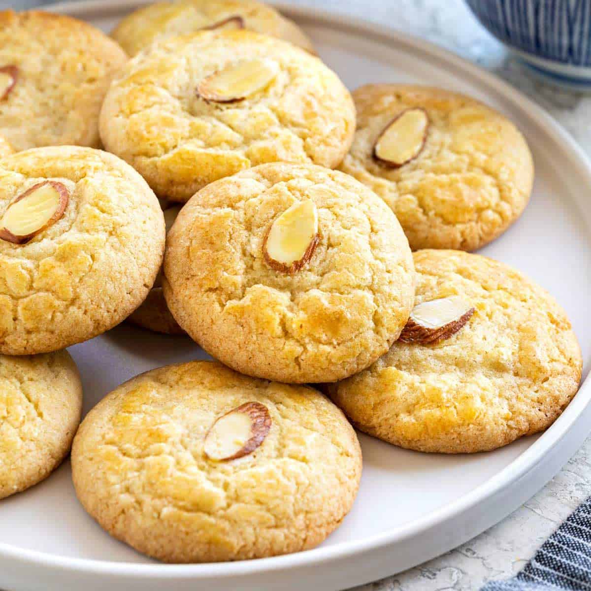 almond cookiew.jpeg